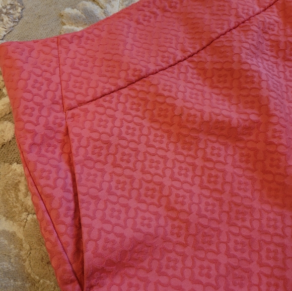 Ann Taylor coral skirt size 4 (fits like a 6) - Picture 3 of 4